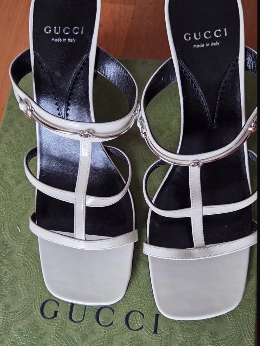 Gucci Cream Leather T-Strap Square-Toe Mules